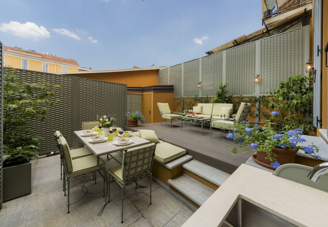 Apartment in Milan - La Zafferana Terrace Milano